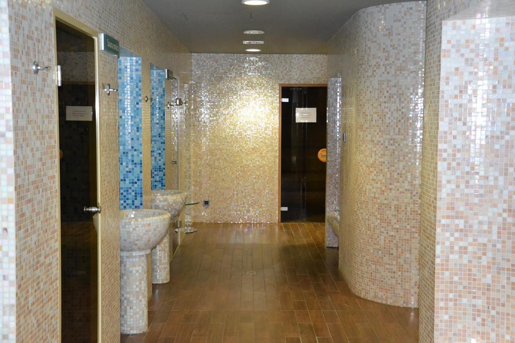 Hotel Solpark Kleszczow  ภายนอก รูปภาพ