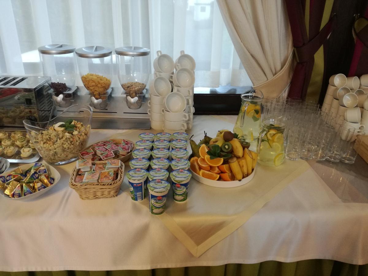 Hotel Solpark Kleszczow  ภายนอก รูปภาพ